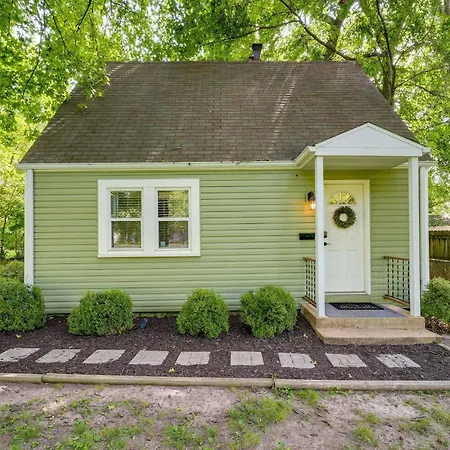 Springfield Home With Yard 3 Mi To Downtown!